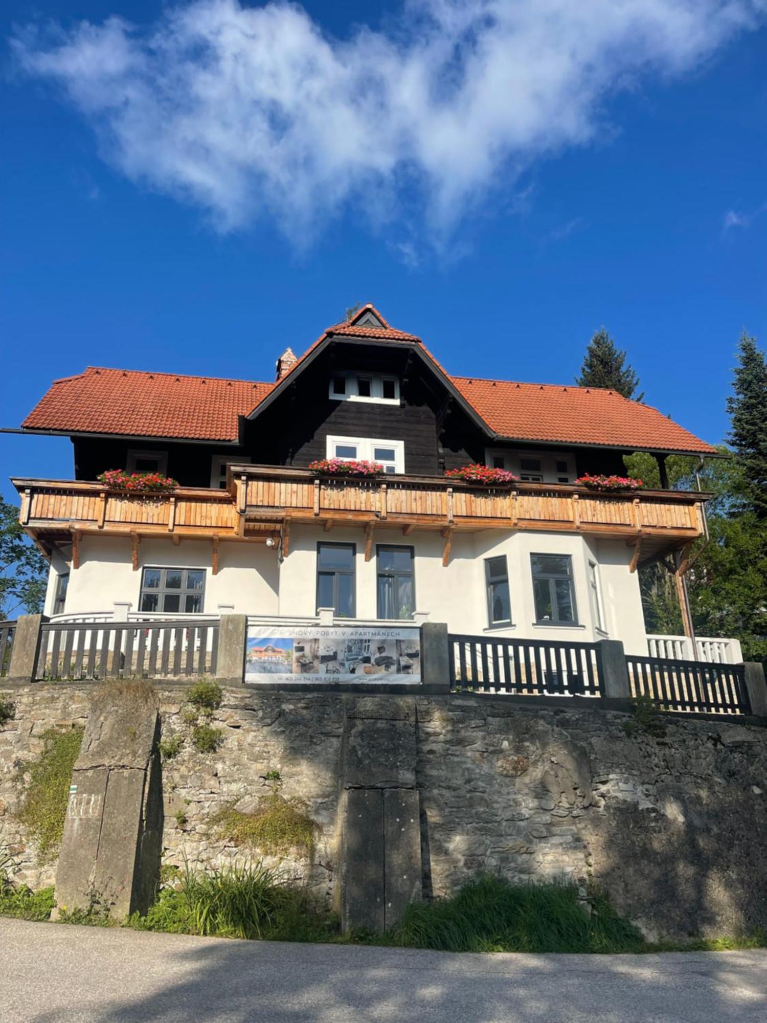 Apartmanovy Dum Jansky Sen Johannisbad Exterior foto